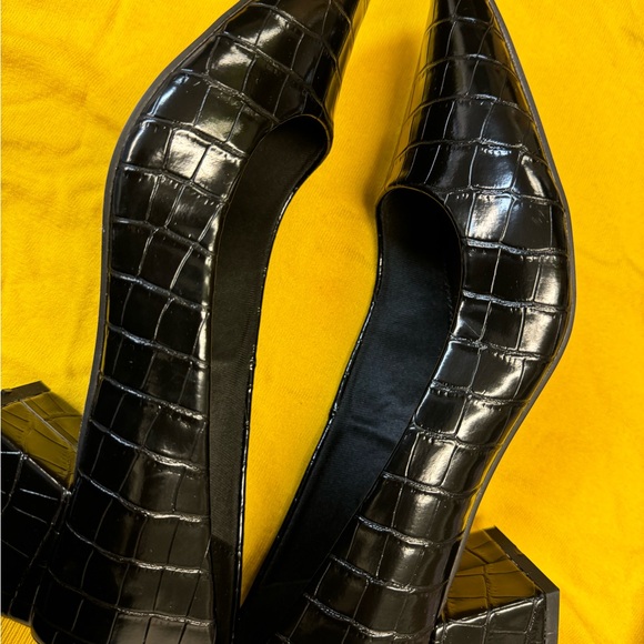 ASOS Design Saint block mid heeled shoes. Black Croc - Picture 8 of 9